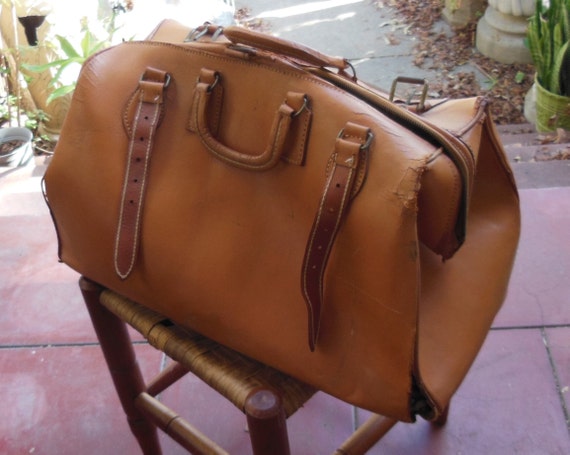 Vintage Leather Overnight Tote Duffel Bag Retro L… - image 1