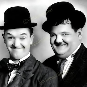 VINTAGE 1983 STAN LAUREL & OLIVER HARDY RUBBER TOY LOT GREEN
