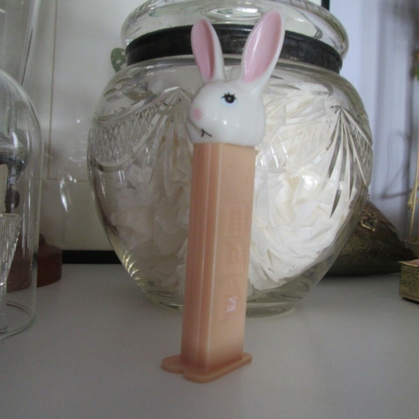 Vintage 1990's Pink Bunny Rabbit PEZ Dispenser with feet Slovenia Easter Basket Filler Candy Cottage Retro Chic