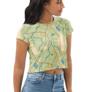 Straßenkarte Crop Top Reise Grafik T-Shirt Van Life T-Shirt Festival Outift Geschenk für Reiseliebhaber Road Trip Shirt