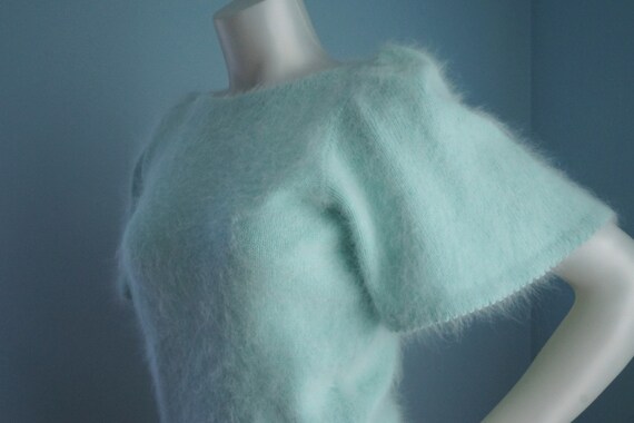 Vintage 1970s Mary Farrin Sweater / Mint Green An… - image 4