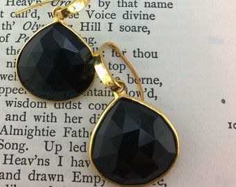 Elegant Faceted Black Onyx Heart Teardrop and Hand-Hammered Golden Earring