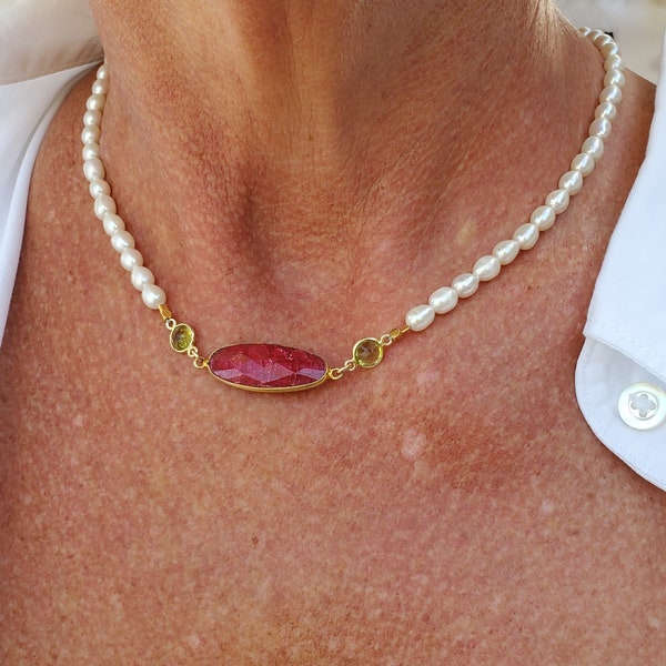 Queen of Stones: Peridot, Raw Ruby and Peridot with White-Rice pearl Choker Necklace