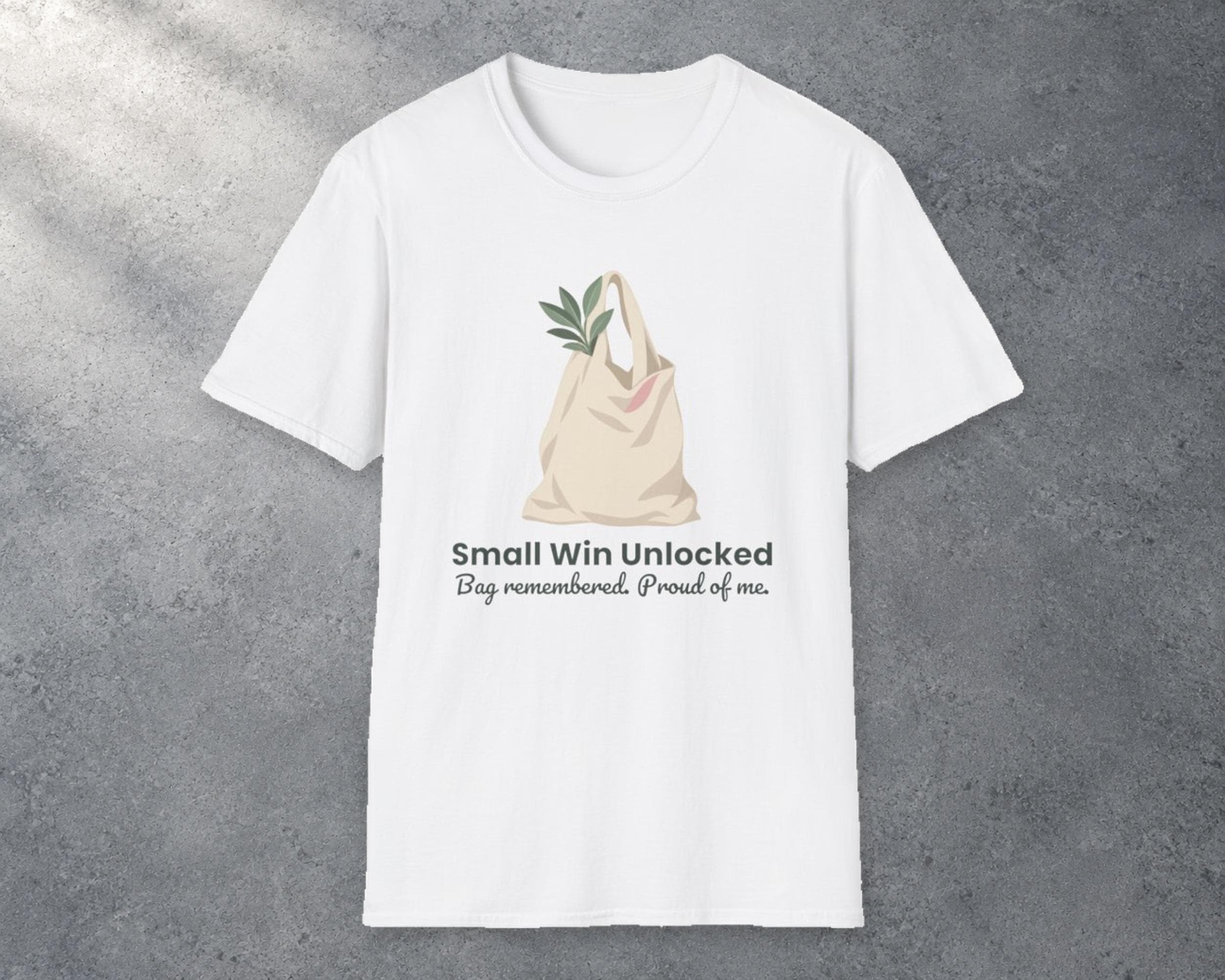 Bag Remembered Tee photo 1