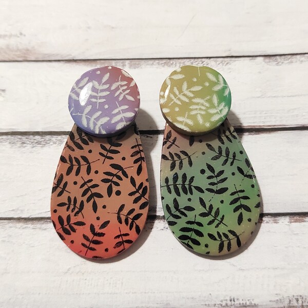 Handmade polymerclay/resin earrings.