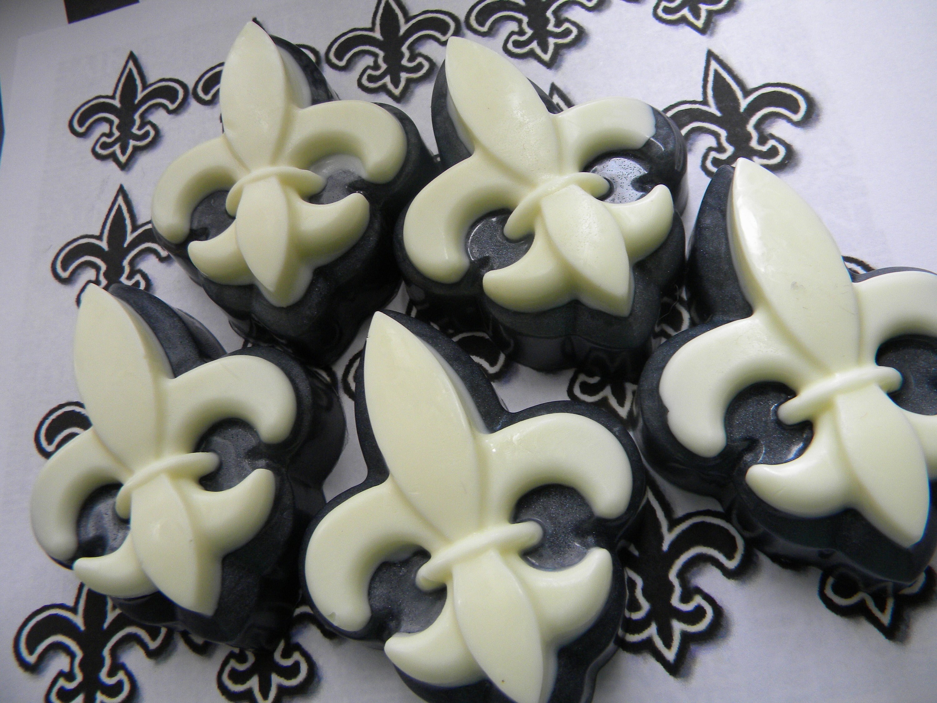 Fleur De Lis Soap Set of 8 Black and Gold/ New Orleans Saints Etsy UK