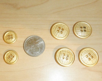 Brass tone Plastic 4 hole Buttons  - 2 sizes available  15mm  or 21mm