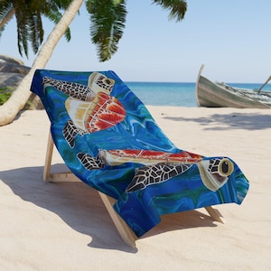Sea Turtle Beach Towel/Blanket — Vibrant Ocean Waves Tropical Towel