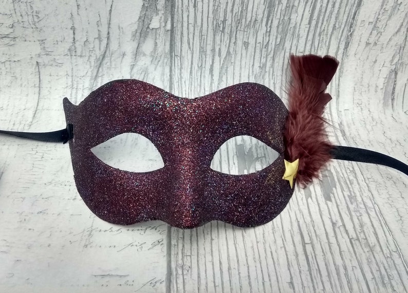 Purple//Gold Glittered Masquerade Mask//Balls//Fancy Dress//Haloween//HenNight Party