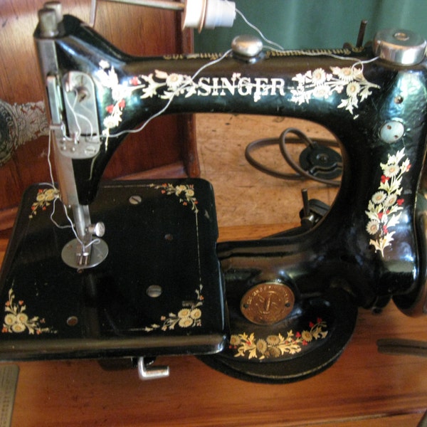 Antique Singer sewing machine model 24