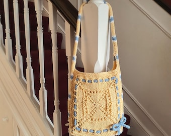 Strickanleitung: Tote Bag mit Ösen (Englisch)