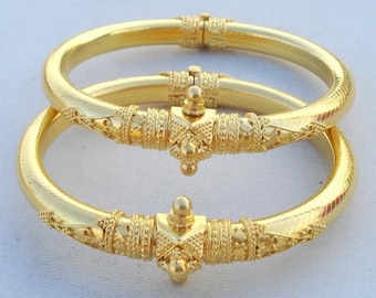 Vintage Antique Solid 22 Carat Gold Bracelet Bangle Pair Rajasthan India
