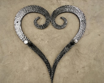 Keyblade heart mount