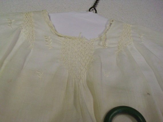 Early Century Baby Gown Beautiful detailing hard … - image 4