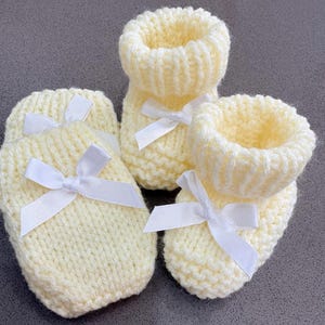 Knitting Pattern PDF Preemie Newborn 0-3-6-12-18 Months, Baby Booties & Thumbless Mittens image 10