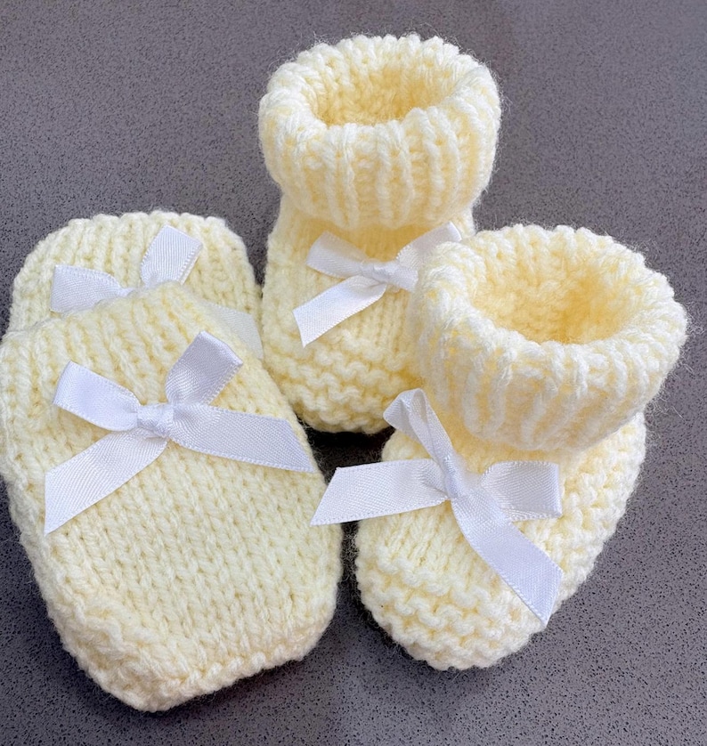 Knitting Pattern PDF Preemie Newborn 0-3-6-12-18 Months, Baby Booties & Thumbless Mittens image 10