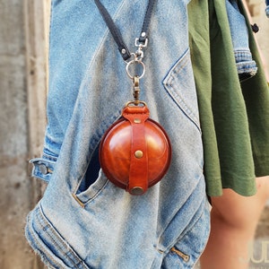Porte-monnaie en cuir marron en forme de boule, portefeuille en cuir, pochette en cuir, porte-monnaie en cuir, cadeau pour elle, cadeau portefeuille fait main