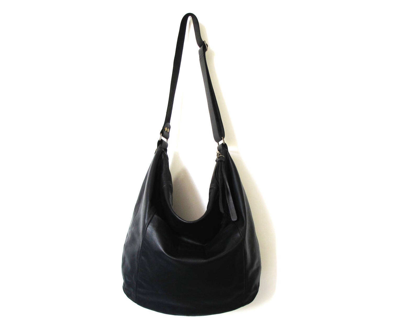 Yvette - Soft leather hobo bag | TL140900