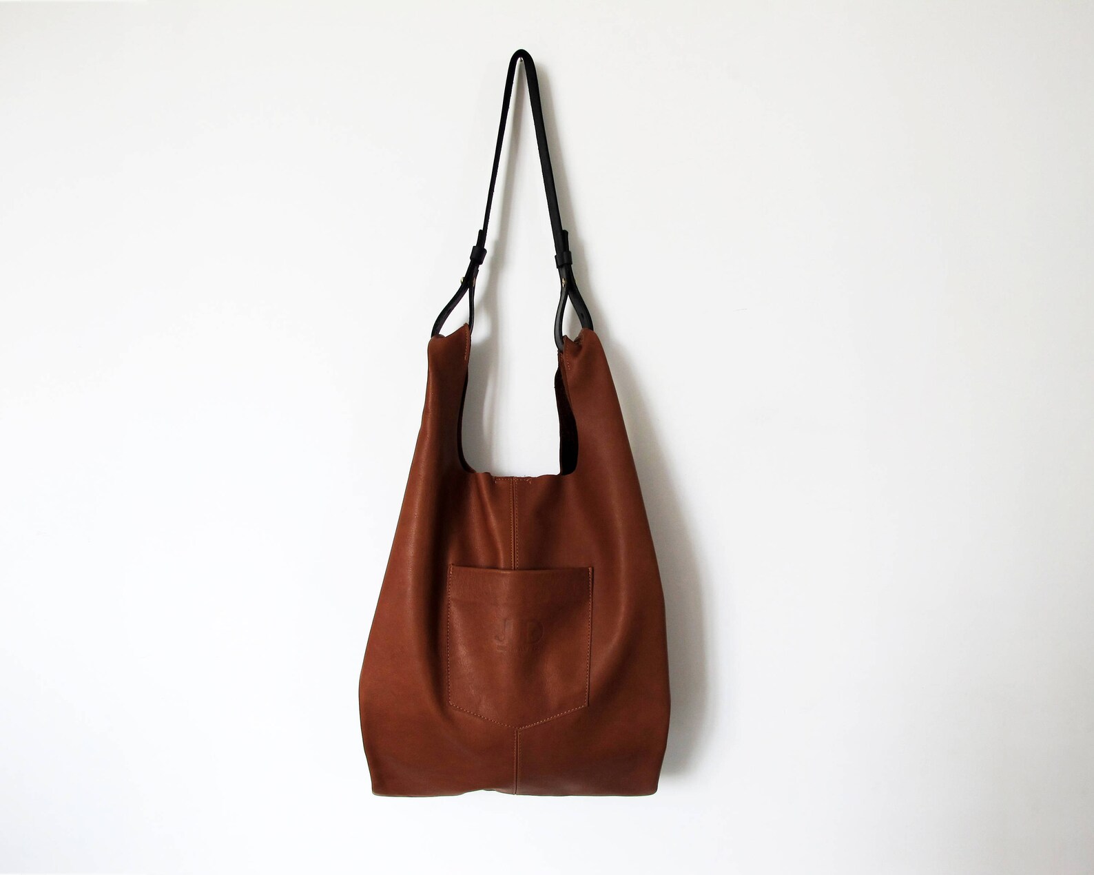 HELLO CROSSBODY SHOPPER TOTE IN BLACK