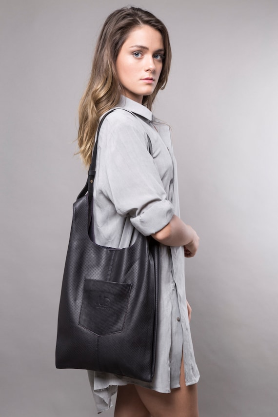 leather tote black