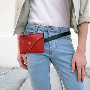 Roter Leder Umschlag Gürteltasche, rote Leder Gürteltasche UNISEX Leder Umschlag Clutch, minimalistische Leder Gürtel Handytasche, Reise Gürteltasche