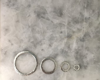 Connector Ring, SILVER Donut, Hammered, Pewter, Seamless, Jewelry Supplies