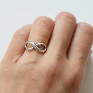 Tiffany and co infinity ring price clearance