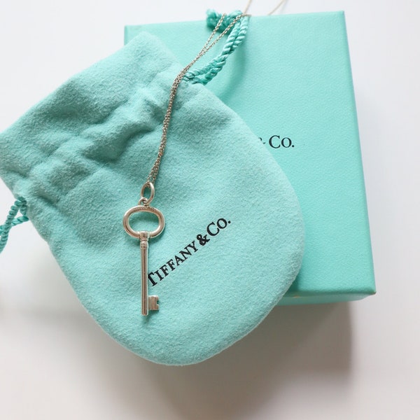 Tiffany & Co Key Pendant and 18" Chain in Sterling Silver 925
