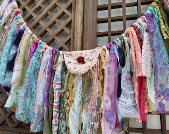 Shabby Chic Fabric Valence: Vintage Lace Garland, Boho Window Curtain