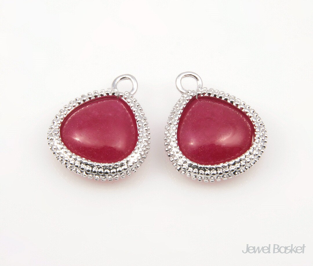 2pcs - Ruby Color and Matte Silver Framed Triangle Pendent / Ruby / Red ...