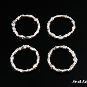 4pcs - Matte Rhodium Twisted Ring with a cubic / 13.5mm / BMS099-C