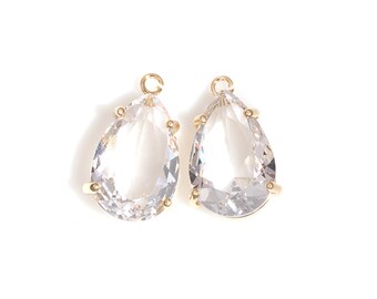 2 Stück - Kristall Farbe Glas Anhänger in Gold / klar / 18K vergoldet / Glas / Tropfen Anhänger / Verbinder / 9 mm x 17 mm / SCRG137-P