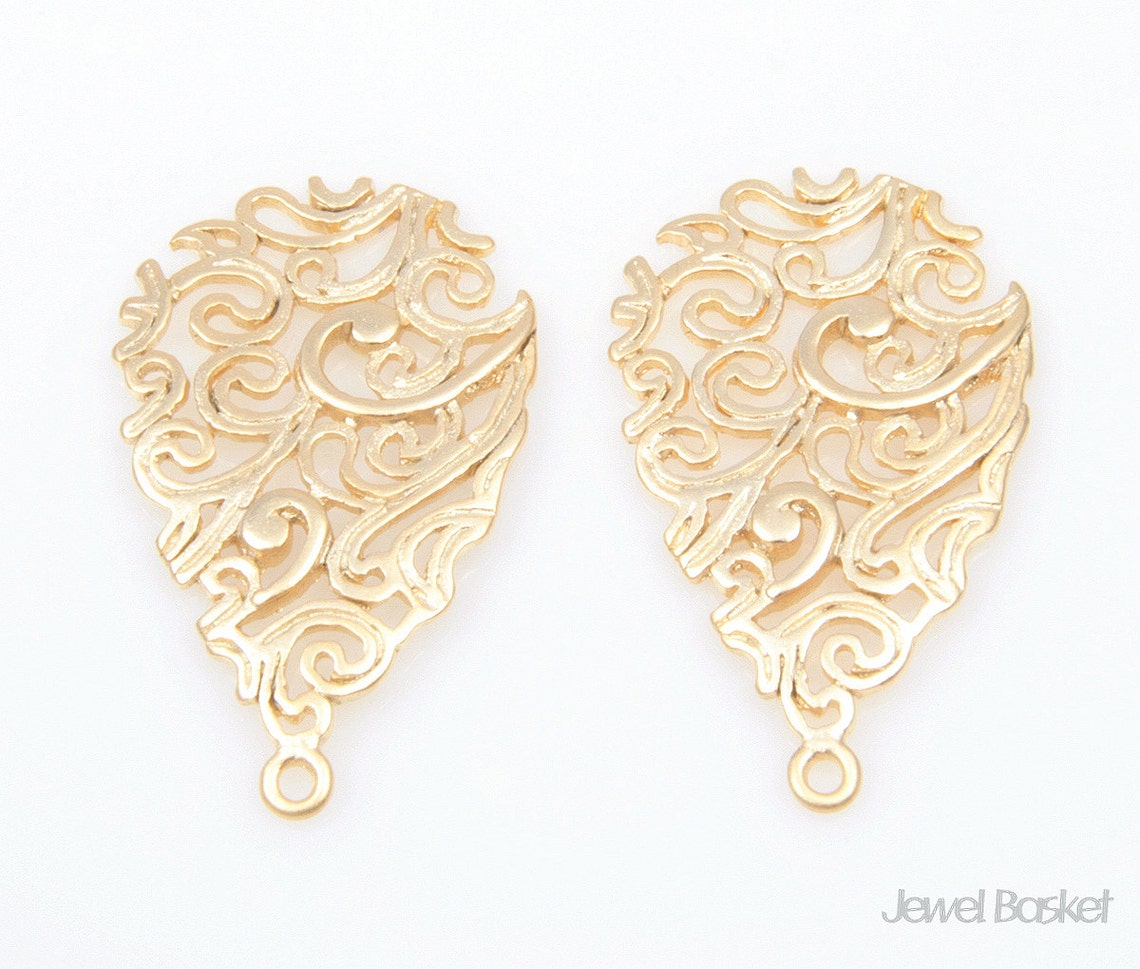 jewelry - berserk - gold plated paisley petal loops