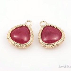 2pcs -  Ruby Color Gemstone and Matte Gold Framed Pendent / ruby / red / wine / 16k gold plated / gemstone / 16mm x 18mm / SREMG022-P