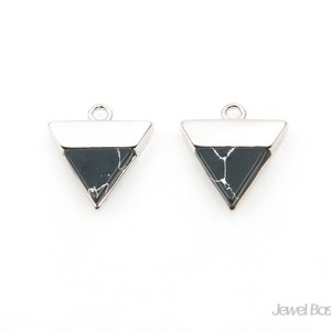 Triangle Black Turquoise Charm in Rhodium / black turquoise / rhodium plated / 12.5mm x 13.5mm / SBQS109-P (2pcs)