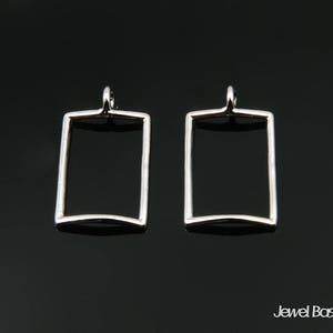 2pcs - Rectangle Pendant Outline in Rhodium - 2 pieces of Rectangle Outline / Shiny Rhodium / 10.5mm x 17.0mm / BS345-P