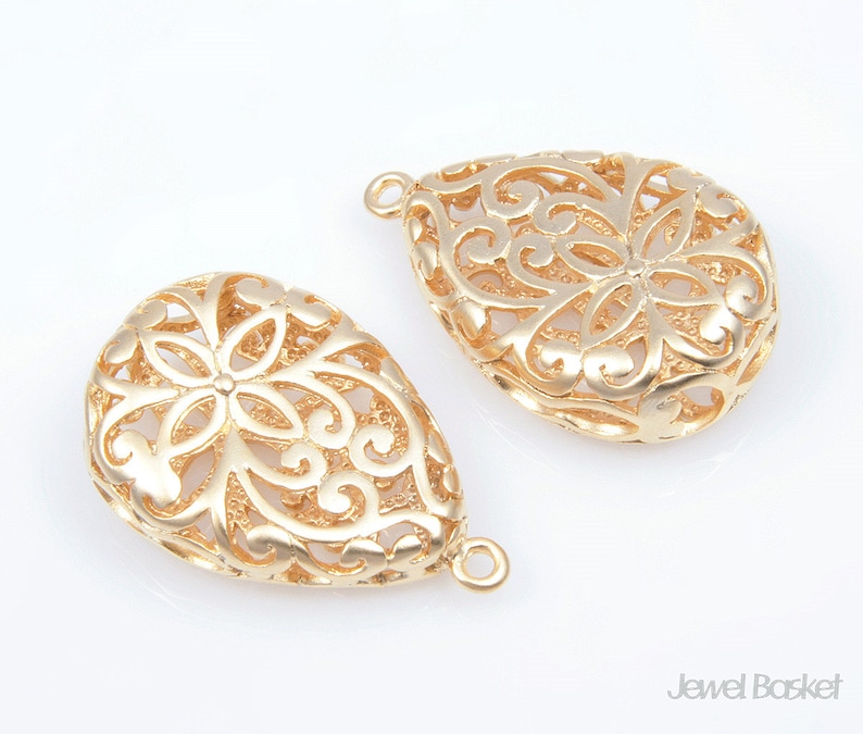 Gothic Filigree Drop Pendant in Gold / 17.5mm X 26mm / Etsy