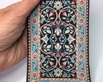 KIT to make William Morris 'Hammersmith' rug