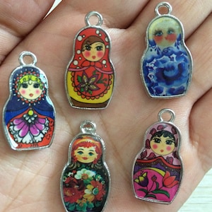 10Pieces   Mixed color Doll Charm Pendant