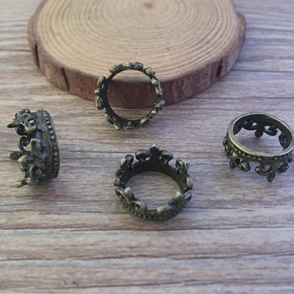 10 pièces 17 mm x 17 mm couronne 3D - bijoux à breloques en bronze antique