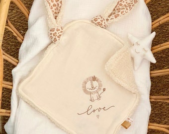 PETIT GRAOU Rabbit Comforter - Little lion & Love embroidery - ECRUE gauze / Ecru Sherpa back - - 27 cm x 27 cm - birth gift - In stock