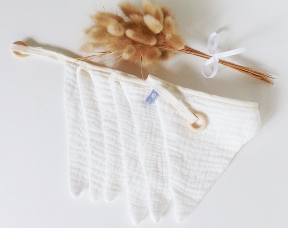 Garland 6 pennants in double gauze ECRU - Decoration baby room - gift idea - birth gift