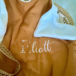 Small WARM Blanket - 80 x 70 cm Camel cotton gauze / Milk Sherpa - Embroidered and Personalized first name - WINTER birth blanket