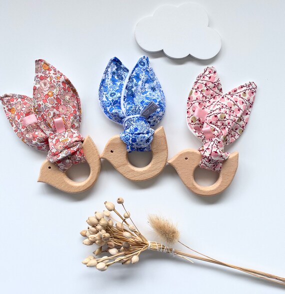 Teething ring / rattle in wood BIRD and fabric Oekotex LIBERTY Choice - gift birth, rattle Montessori