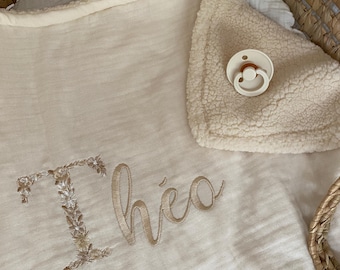 Small WARM Blanket 80 x 70 cm - ECRU cotton gauze / Fur-Embroidered and Personalized Floral Letter - WINTER blanket