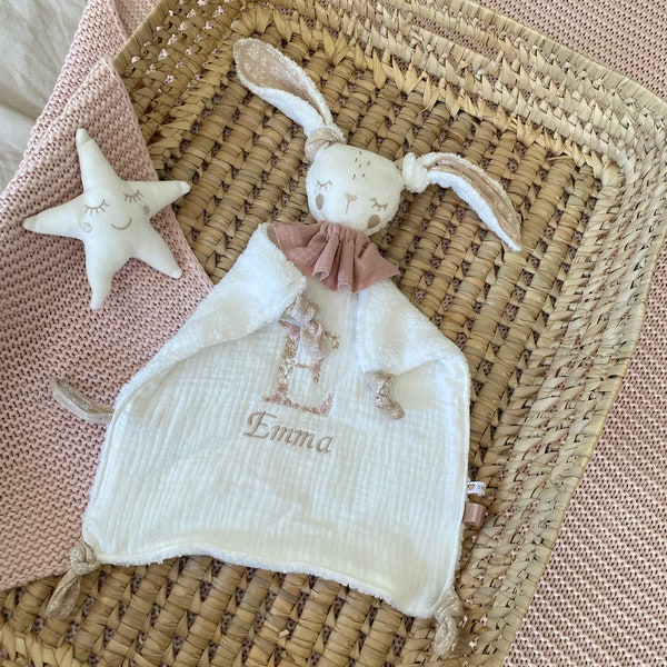 Doudou LAPIN EMMA broderie  - GAZE  / Dos minky  - personnalisable 30cm x 30 cm - cadeau naissance- initiale fleurie