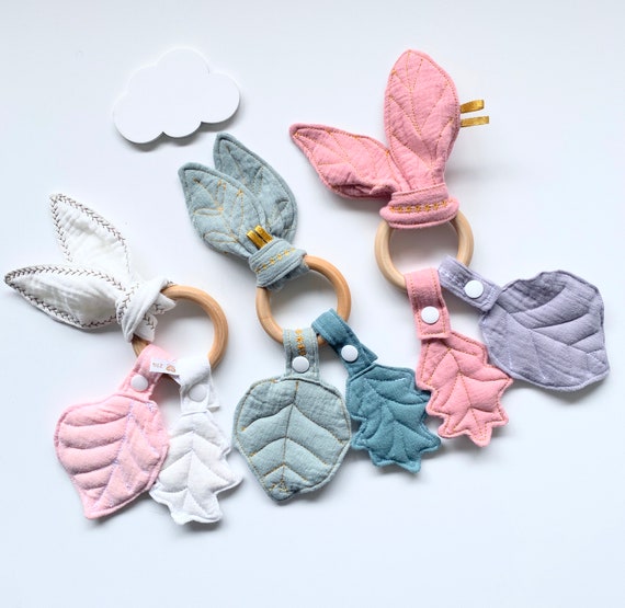 Rattle / Teething ring - Embroidered gauze LEAVES, wood ring Of Your Choice - baby gift - MONTESSORI -