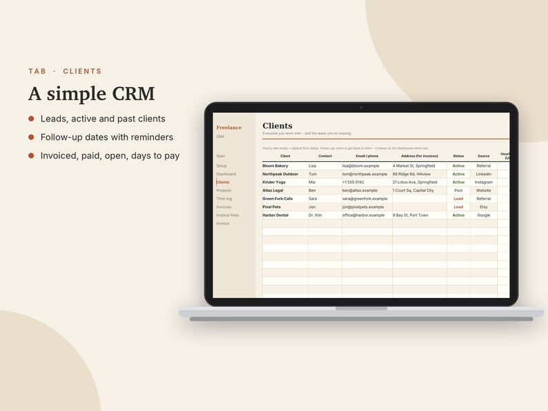K&ouml;nnte beinhalten: Ein Laptop-Bildschirm zeigt eine digitale CRM-Oberfl&auml;che mit einer Kundenliste in Tabellenform. Der Text auf der linken Seite lautet: TAB CLIENTS, A simple CRM, Leads, active and past clients, Follow-up dates with reminders, Invoiced, paid, open, days to pay.