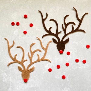 Grote vilten Rudolph met rode knoopneus, gestanst vilten rendier