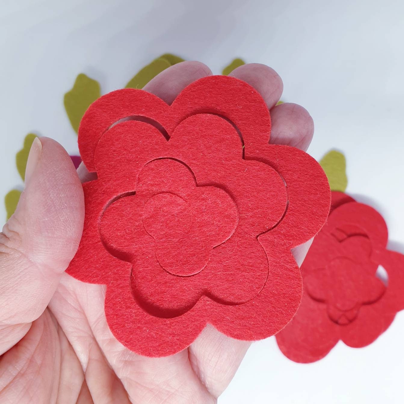 Red & Peach Felt Flower Kit Felt 3D Roll up Flowers Die Cut Etsy UK